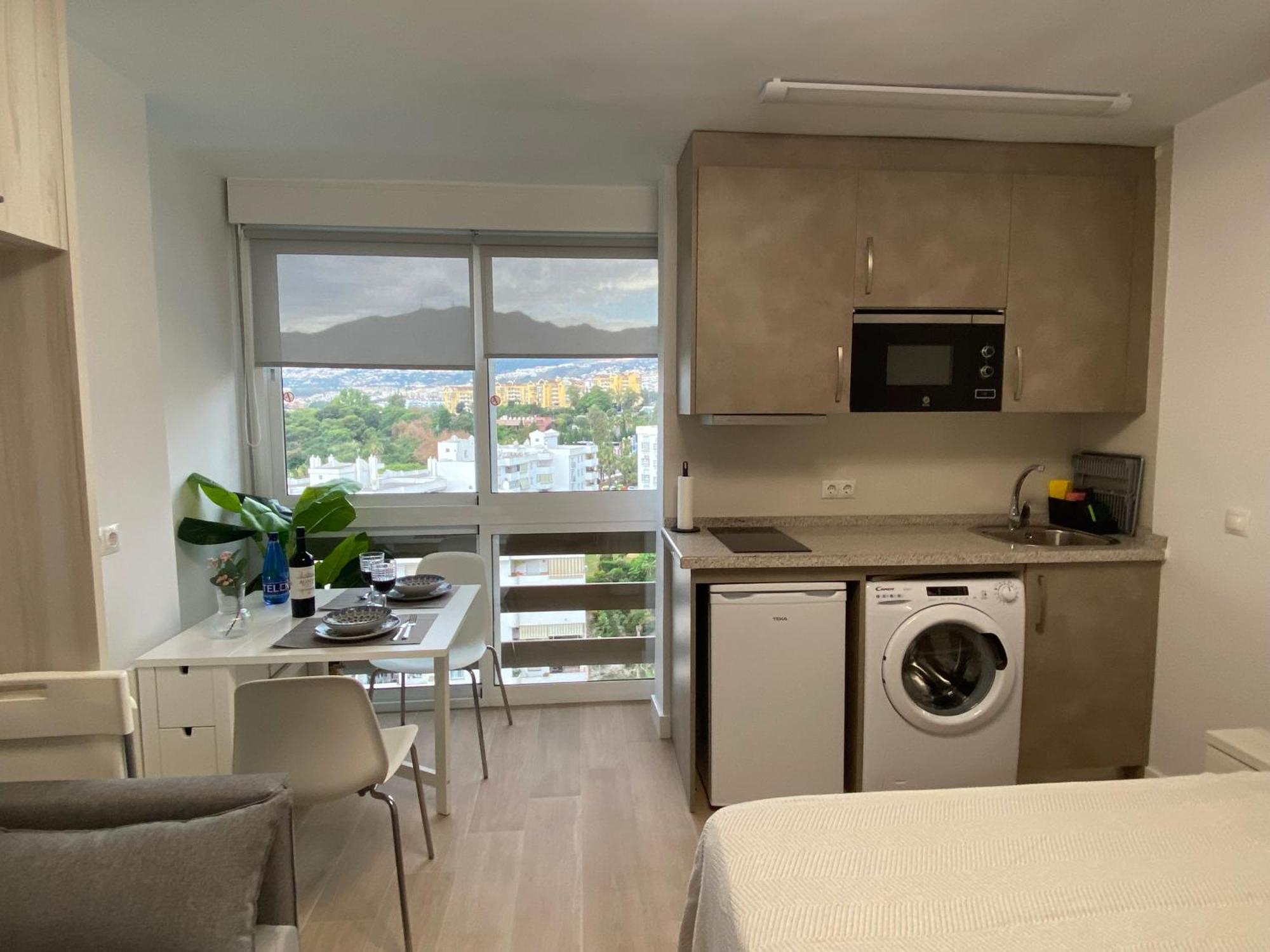 Apartamentos Naciones Playa, Los Molinillos Benalmádena Exteriér fotografie